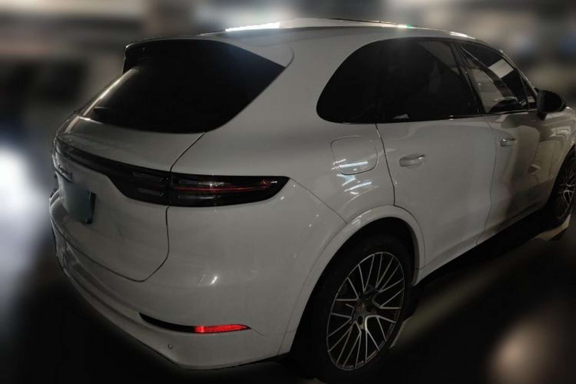 Used Porsche Cayenne 2022 Cayenne S 2.9T Platinum Edition Rear Right 45 Deg