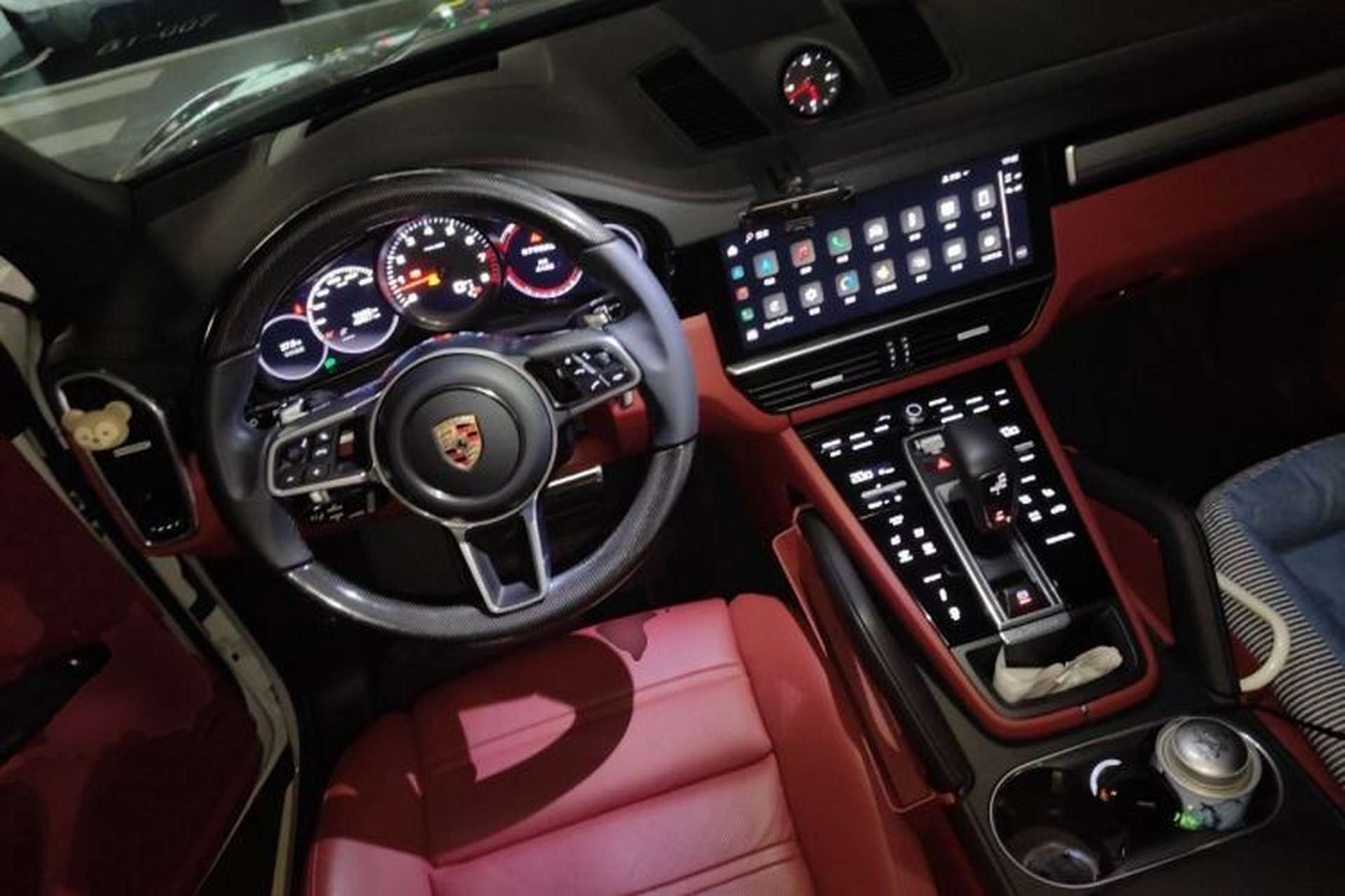 Used Porsche Cayenne 2022 Cayenne S 2.9T Platinum Edition Steering Wheel