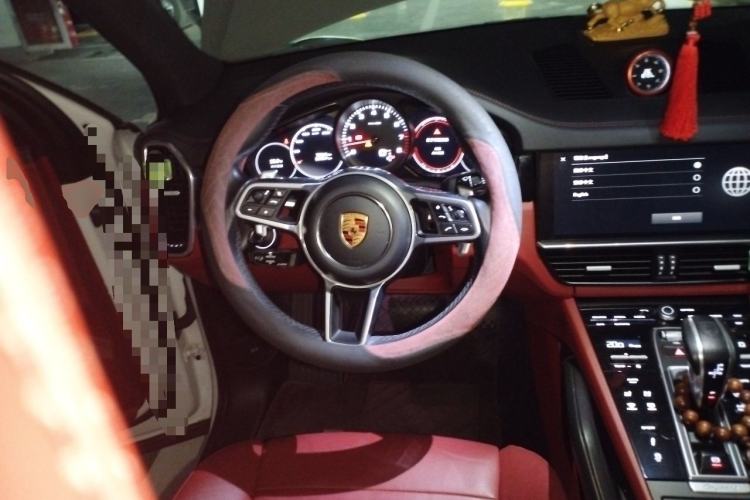 Used Porsche Cayenne 2022 Cayenne 3.0T Platinum Edition Steering Wheel