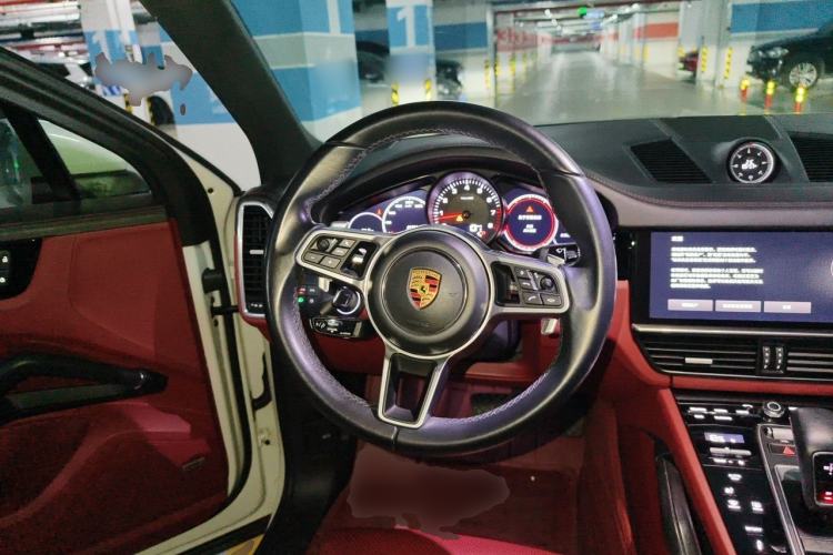 Used Porsche Cayenne 2022 Cayenne 3.0T Platinum Edition Steering Wheel