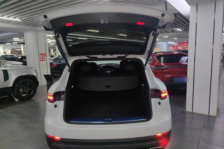 Used Porsche Cayenne 2022 Cayenne 3.0T Platinum Edition Trunk