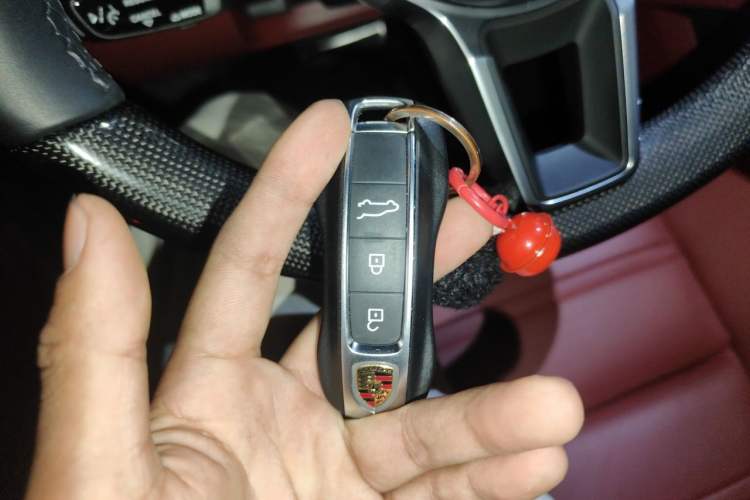 Used Porsche Cayenne 2022 Cayenne S 2.9T Platinum Edition Vehicle Key