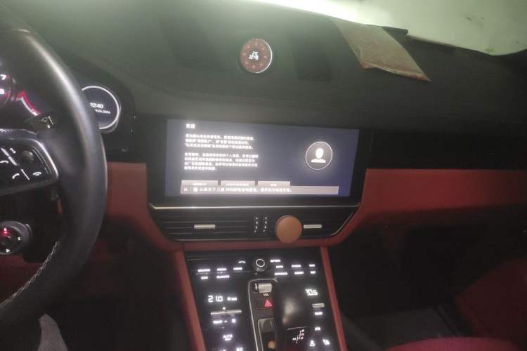 Used Porsche Cayenne 2023 Cayenne Coupé 3.0T Audio And AC Panel