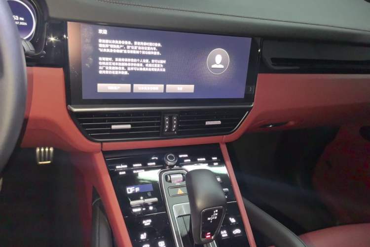 Used Porsche Cayenne 2023 Cayenne S 2.9T Platinum Edition Audio And AC Panel