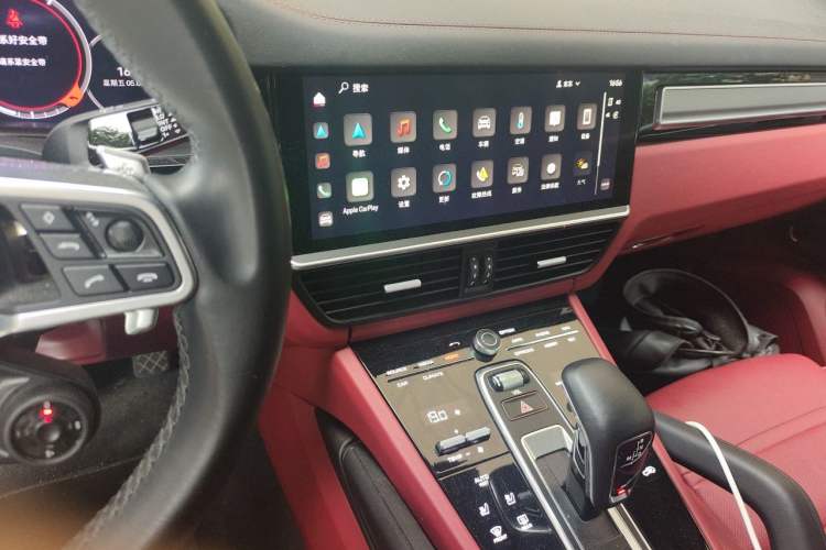 Used Porsche Cayenne 2023 Cayenne 3.0T Platinum Edition Audio And AC Panel