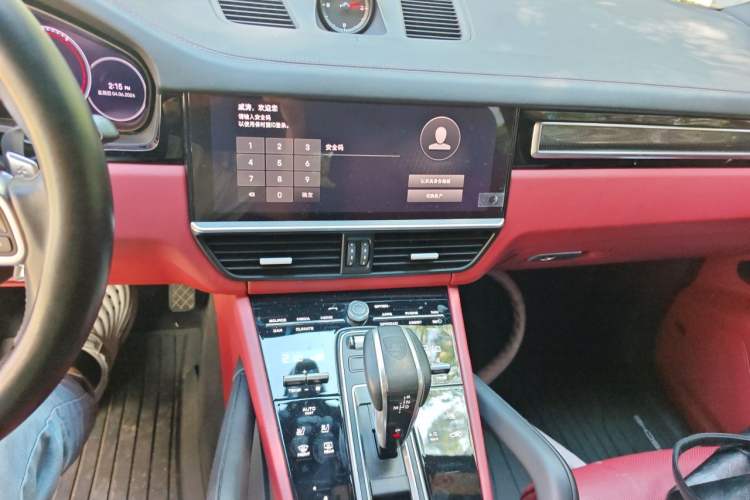 Used Porsche Cayenne 2023 Cayenne Coupé 3.0T Platinum Edition Audio And AC Panel