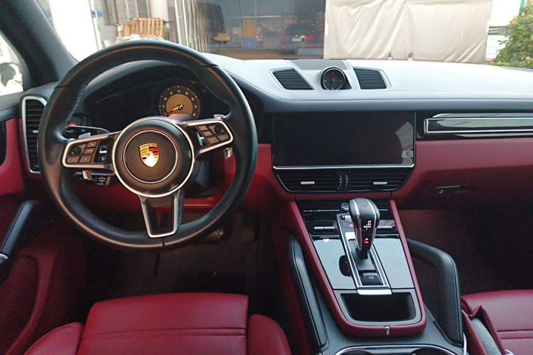 Used Porsche Cayenne 2023 Cayenne 3.0T Platinum Edition Center Console