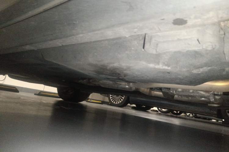 Used Porsche Cayenne 2023 Cayenne 3.0T Platinum Edition Chassis Rear Right