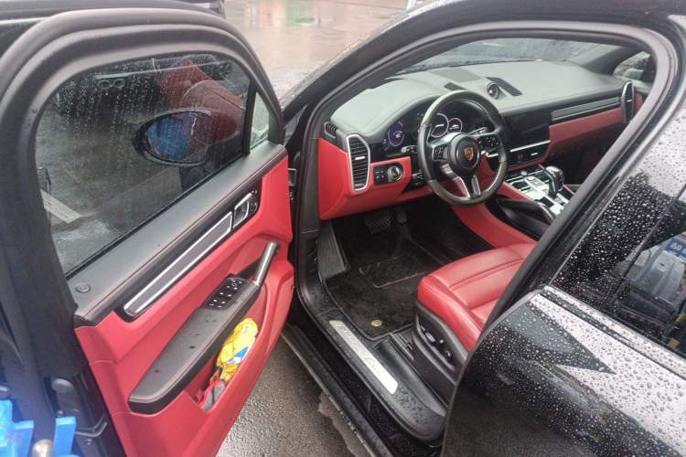Used Porsche Cayenne 2023 Cayenne 3.0T Platinum Edition Driver Seat