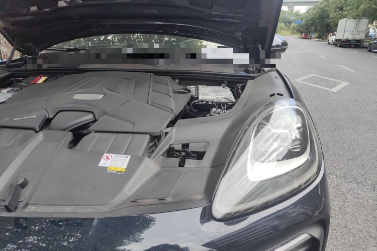 Used Porsche Cayenne 2023 Cayenne 3.0T Platinum Edition Engine Bay Left