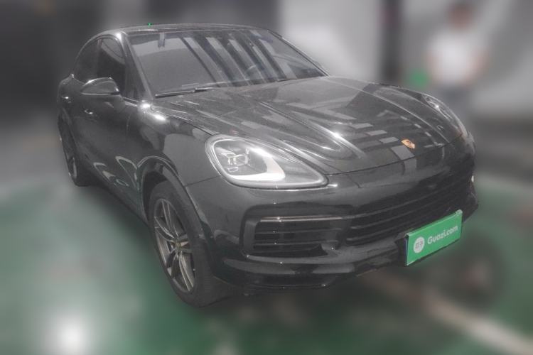 Used Porsche Cayenne 2023 Cayenne Coupé 3.0T Front Right 45 Deg
