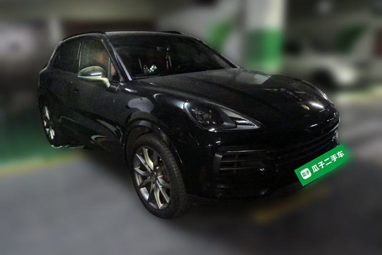 Used Porsche Cayenne 2023 Cayenne 3.0T Platinum Edition Front Right 45 Deg