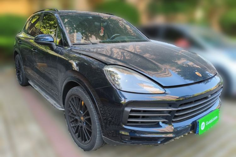Used Porsche Cayenne 2023 Cayenne 3.0T Platinum Edition Front Right 45 Deg