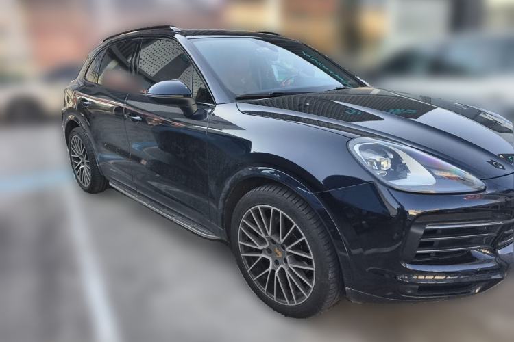 Used Porsche Cayenne 2023 Cayenne 3.0T Platinum Edition Front Right 45 Deg