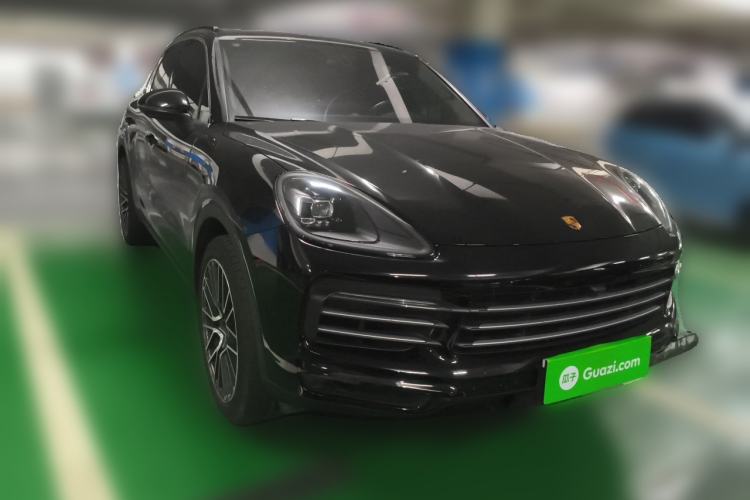 Used Porsche Cayenne 2023 Cayenne 3.0T Platinum Edition Front Right 45 Deg