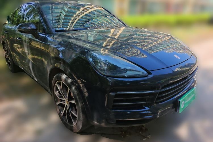Used Porsche Cayenne 2023 Cayenne Coupé 3.0T Platinum Edition Front Right 45 Deg
