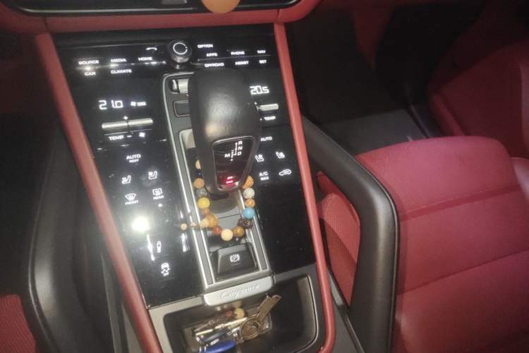 Used Porsche Cayenne 2023 Cayenne Coupé 3.0T Gear Lever