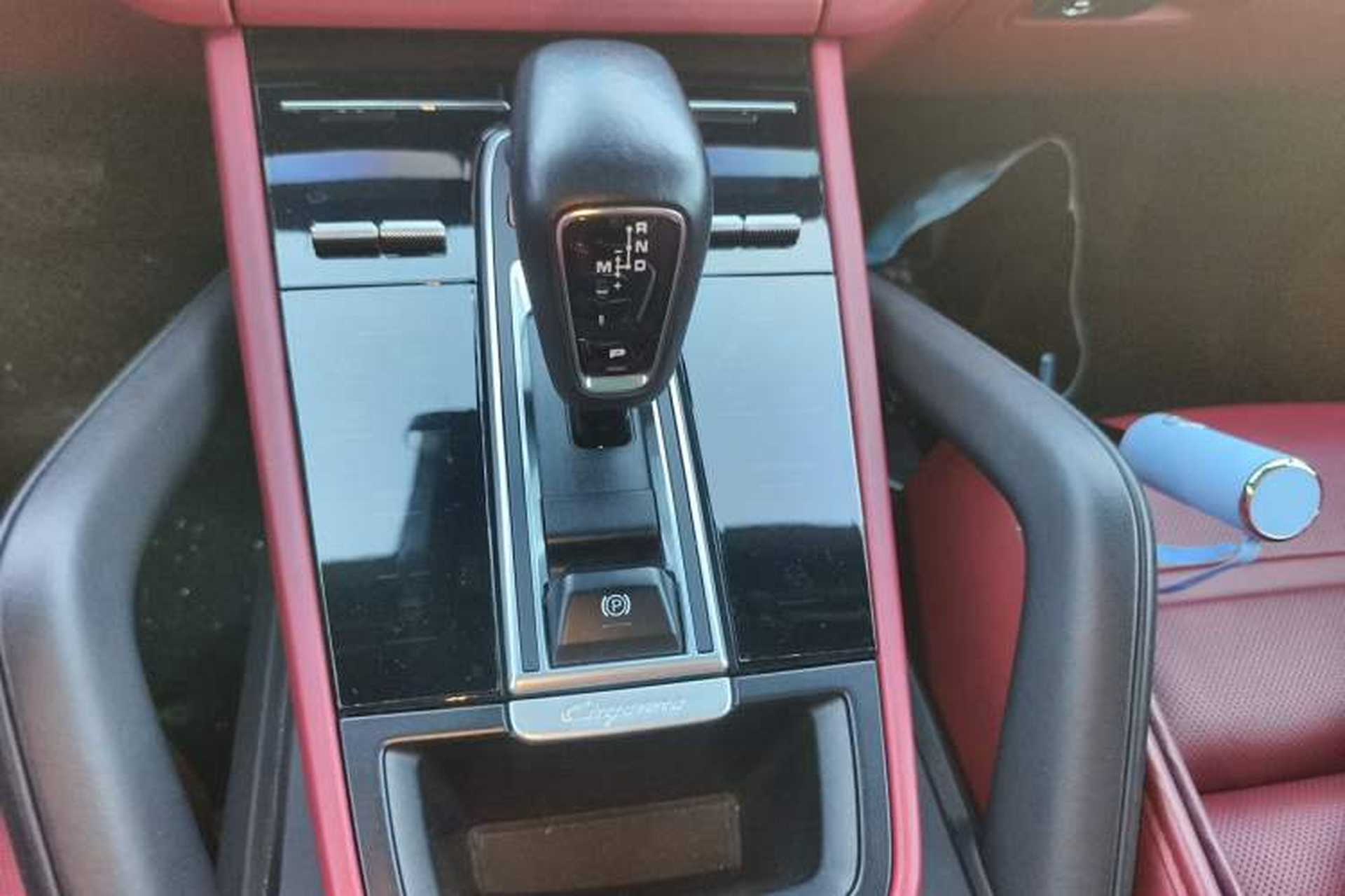 Used Porsche Cayenne 2023 Cayenne 3.0T Platinum Edition Gear Lever