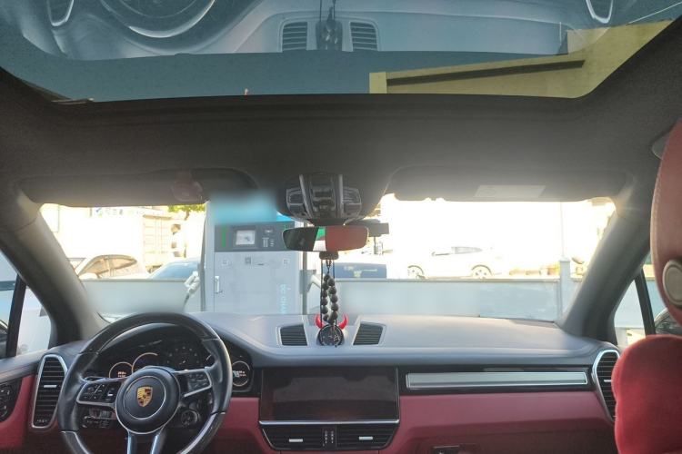 Used Porsche Cayenne 2023 Cayenne 3.0T Platinum Edition Headliner