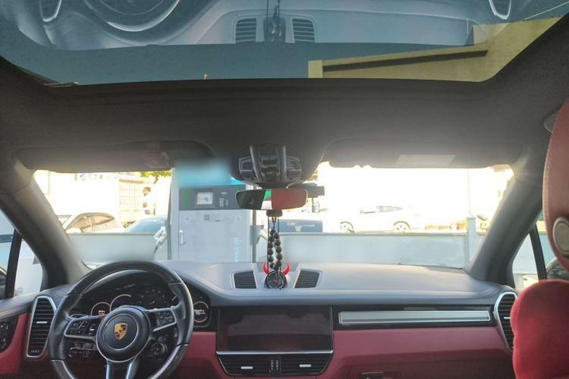Used Porsche Cayenne 2023 Cayenne 3.0T Platinum Edition Headliner