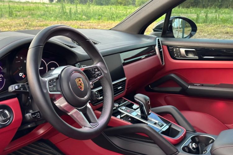 Used Porsche Cayenne 2023 Cayenne 3.0T Interior 3