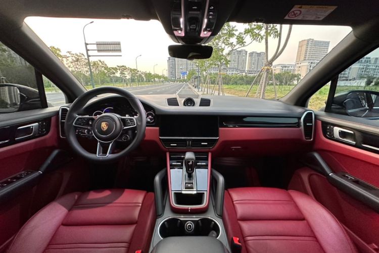 Used Porsche Cayenne 2023 Cayenne 3.0T Interior 5