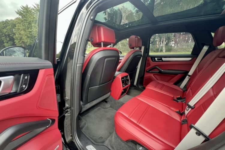 Used Porsche Cayenne 2023 Cayenne 3.0T Platinum Edition Interior 6