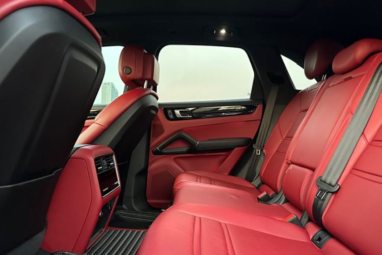 Used Porsche Cayenne 2023 Cayenne 3.0T Interior 7