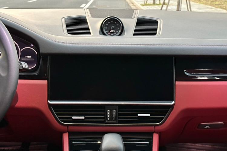 Used Porsche Cayenne 2023 Cayenne 3.0T Interior 9