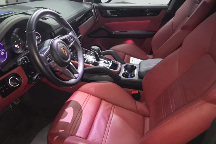 Used Porsche Cayenne 2023 Cayenne S 2.9T Platinum Edition Left Front Seat