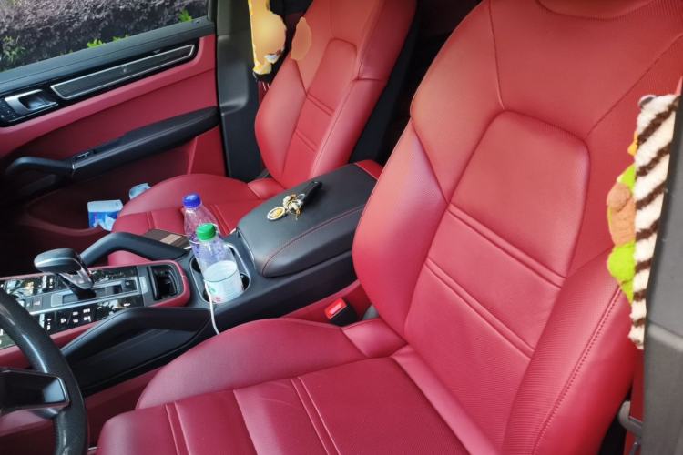 Used Porsche Cayenne 2023 Cayenne 3.0T Platinum Edition Left Front Seat