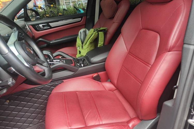 Used Porsche Cayenne 2023 Cayenne 3.0T Platinum Edition Left Front Seat