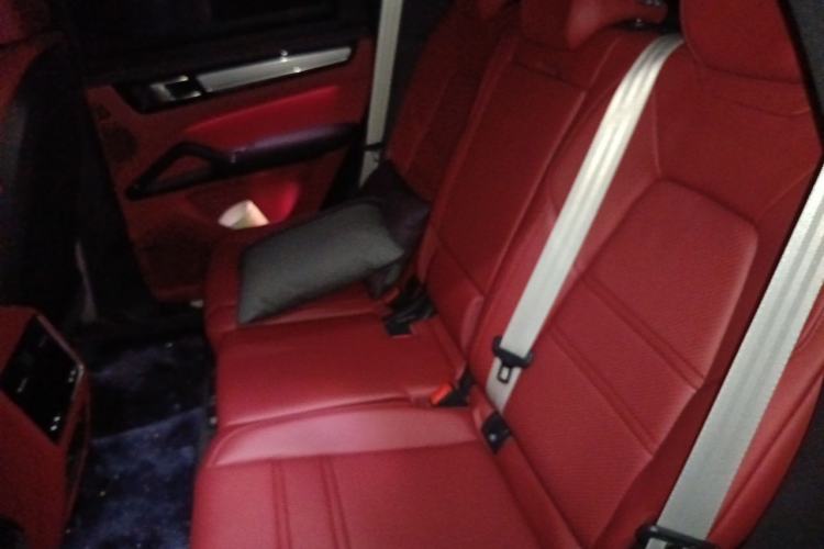 Used Porsche Cayenne 2023 Cayenne 3.0T Platinum Edition Left Rear Seat