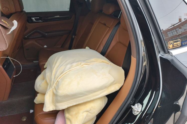 Used Porsche Cayenne 2023 Cayenne 3.0T Left Rear Seat