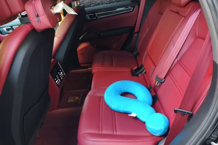 Used Porsche Cayenne 2023 Cayenne 3.0T Platinum Edition Left Rear Seat