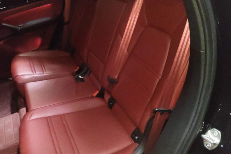 Used Porsche Cayenne 2023 Cayenne 3.0T Left Rear Seat