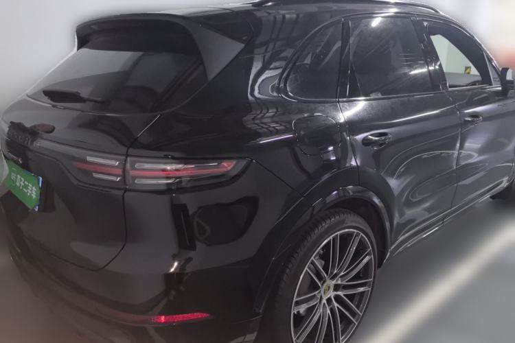 Used Porsche Cayenne 2023 Cayenne S 2.9T Rear Right 45 Deg