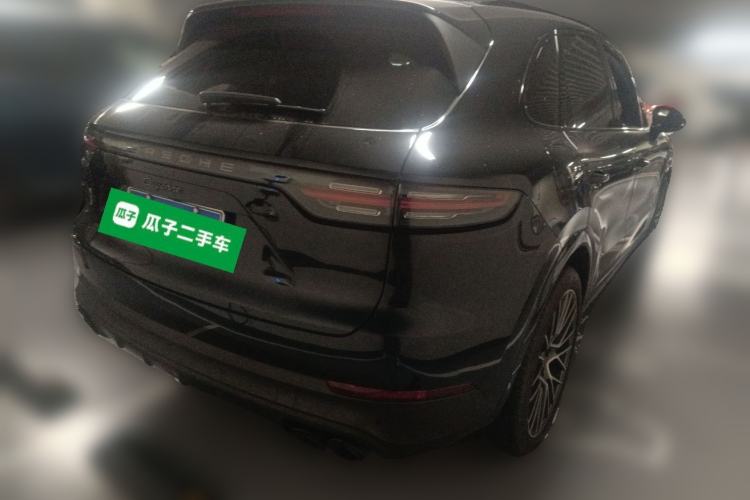 Used Porsche Cayenne 2023 Cayenne 3.0T Platinum Edition Rear Right 45 Deg