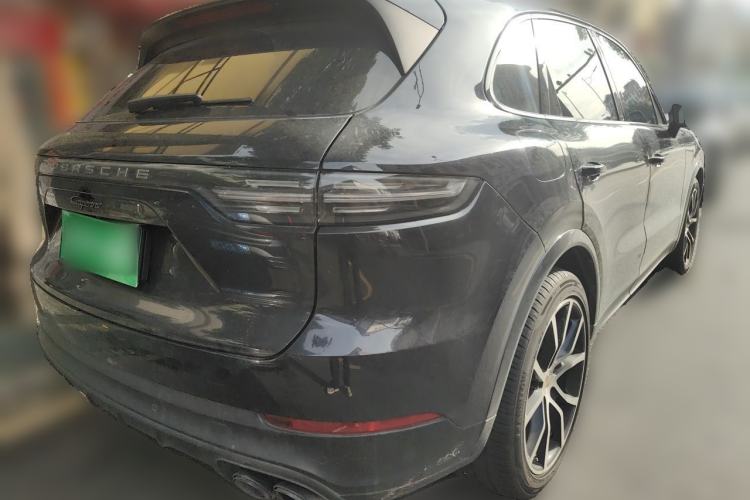 Used Porsche Cayenne 2023 Cayenne 3.0T Platinum Edition Rear Right 45 Deg