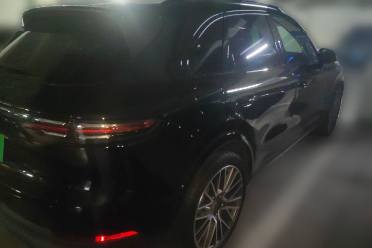 Used Porsche Cayenne 2023 Cayenne 3.0T Platinum Edition Rear Right 45 Deg