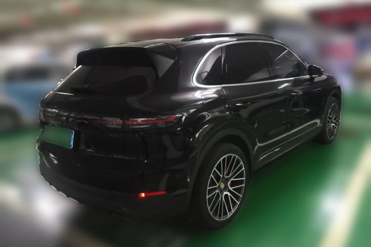 Used Porsche Cayenne 2023 Cayenne 3.0T Platinum Edition Rear Right 45 Deg
