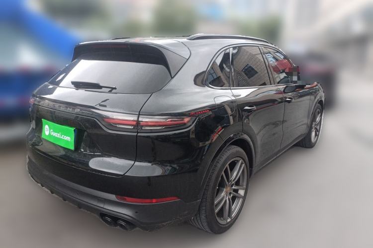 Used Porsche Cayenne 2023 Cayenne 3.0T Platinum Edition Rear Right 45 Deg