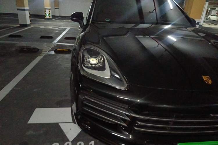 Used Porsche Cayenne 2023 Cayenne 3.0T Platinum Edition Right Front Headlight