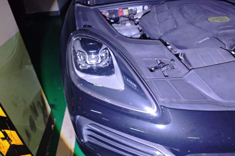 Used Porsche Cayenne 2023 Cayenne 3.0T Right Front Headlight