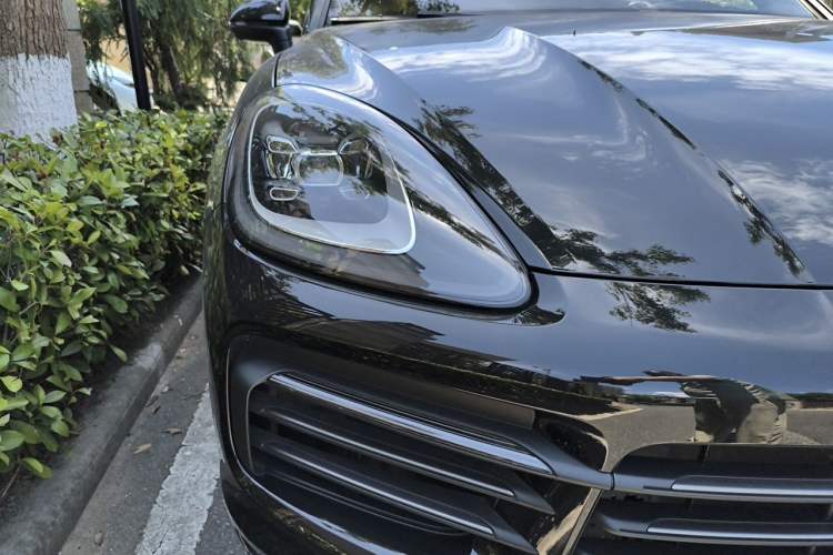 Used Porsche Cayenne 2023 Cayenne 3.0T Platinum Edition Right Front Headlight