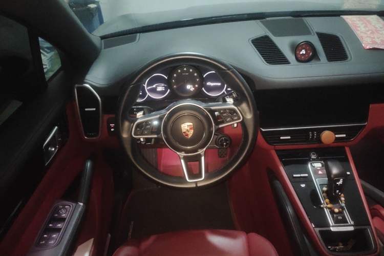 Used Porsche Cayenne 2023 Cayenne Coupé 3.0T Steering Wheel