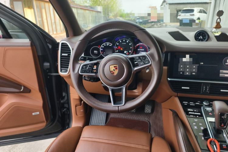 Used Porsche Cayenne 2023 Cayenne 3.0T Steering Wheel