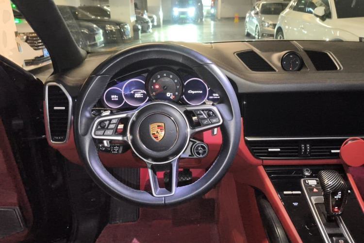 Used Porsche Cayenne 2023 Cayenne Coupé 3.0T Platinum Edition Steering Wheel