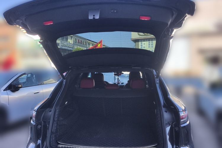 Used Porsche Cayenne 2023 Cayenne 3.0T Platinum Edition Trunk