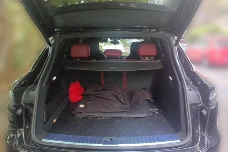 Used Porsche Cayenne 2023 Cayenne 3.0T Platinum Edition Trunk